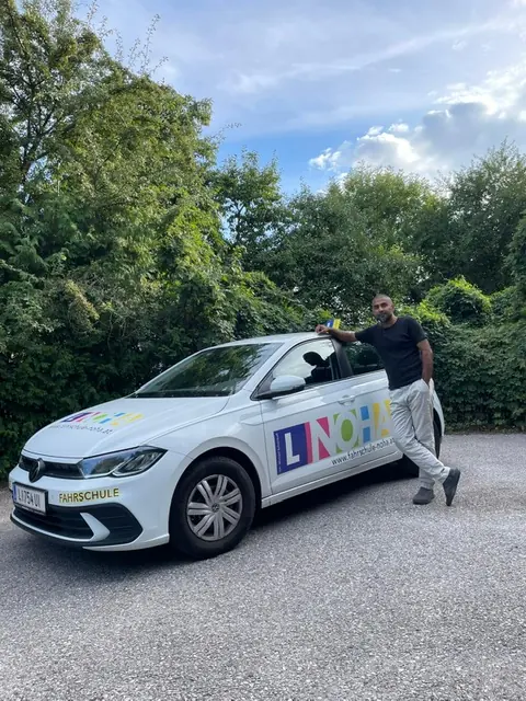 Ramin – Fahrlehrer:in bei der Fahrschule NOHA